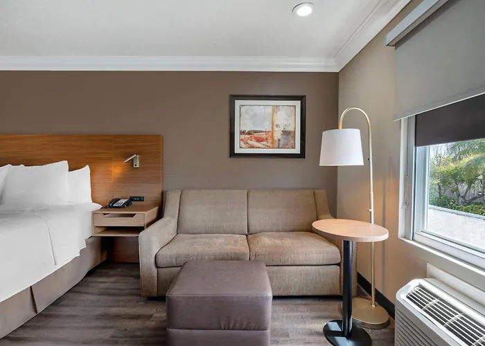 Best Western Plus Newport Mesa Inn