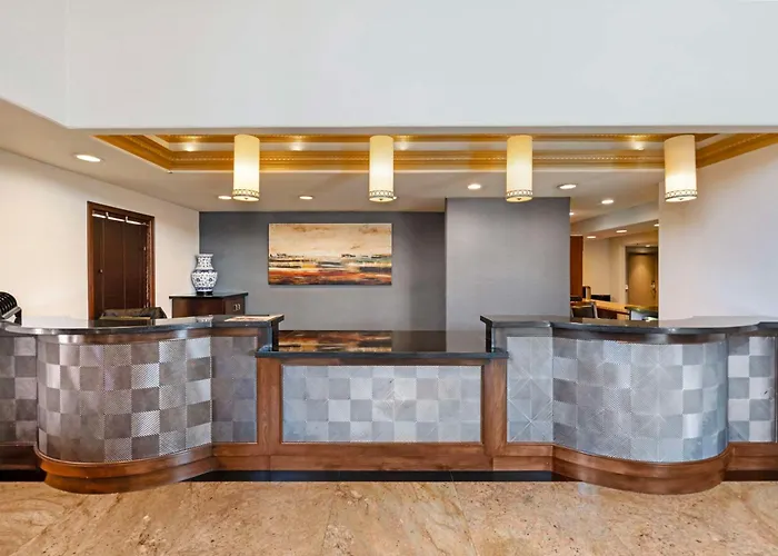 Best Western Plus Newport Mesa Inn