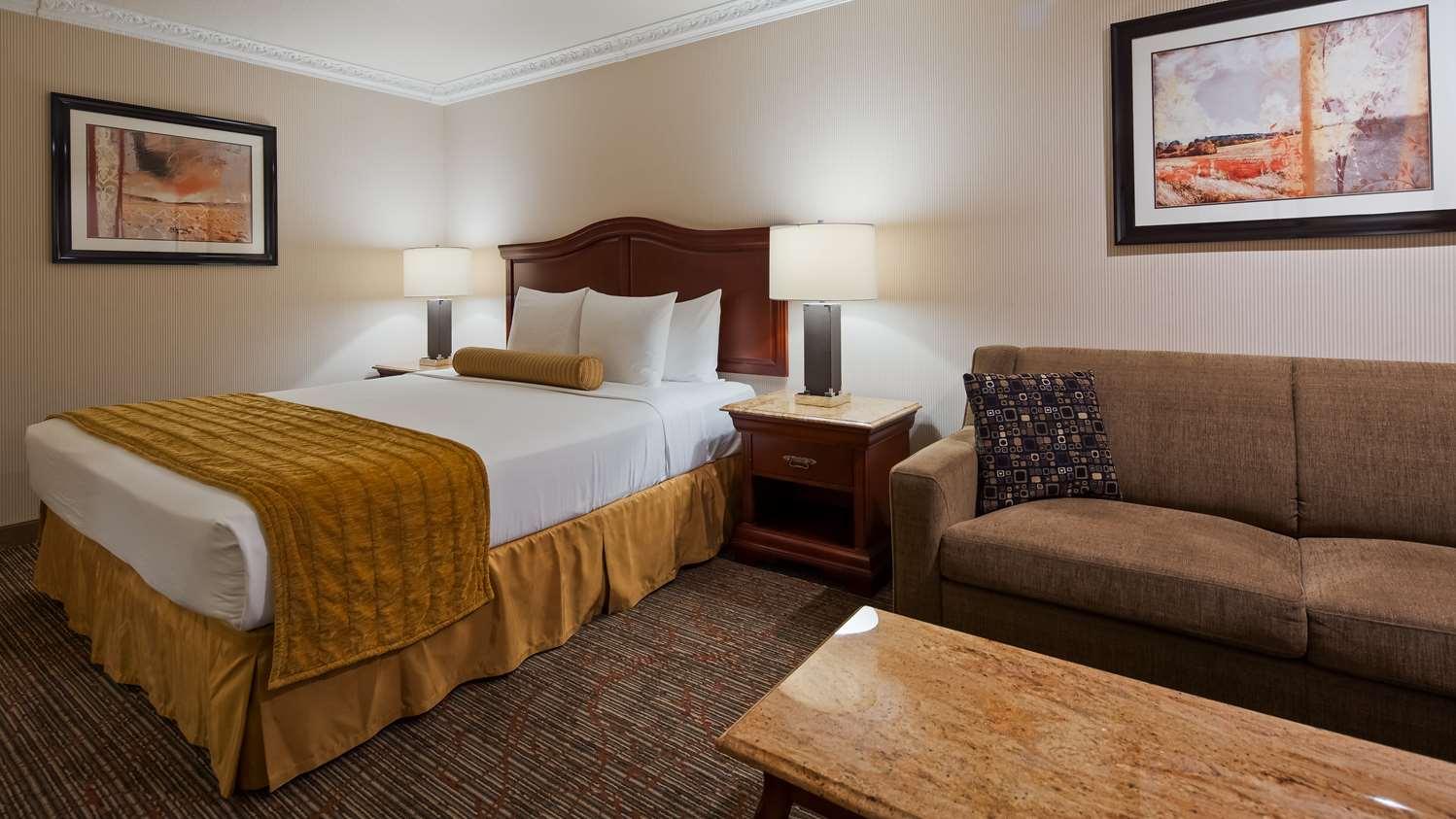Western Newport Mesa Hotel 3*
