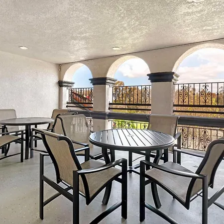 Best Western Plus Newport Mesa Inn Costa Mesa Exterior photo