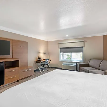 Best Western Plus Newport Mesa Inn Costa Mesa Exterior photo